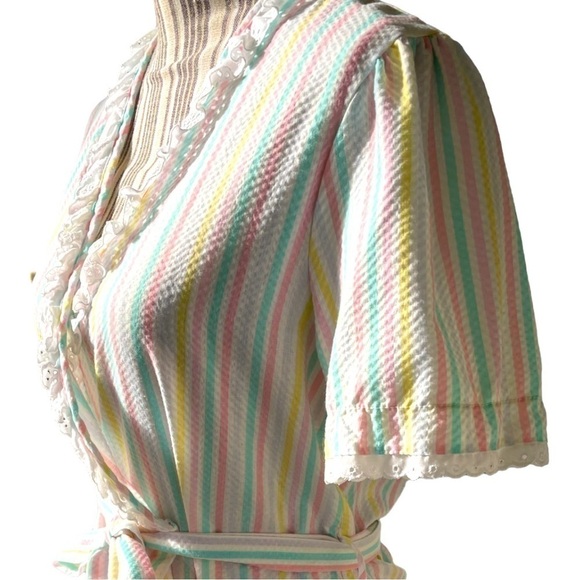 Vintage short sleeve robe, size M, no size or fabric label, feels like cotton - Picture 4 of 5